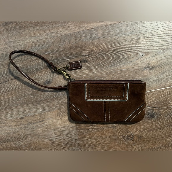 Coach wristlet - Picture 5 of 8